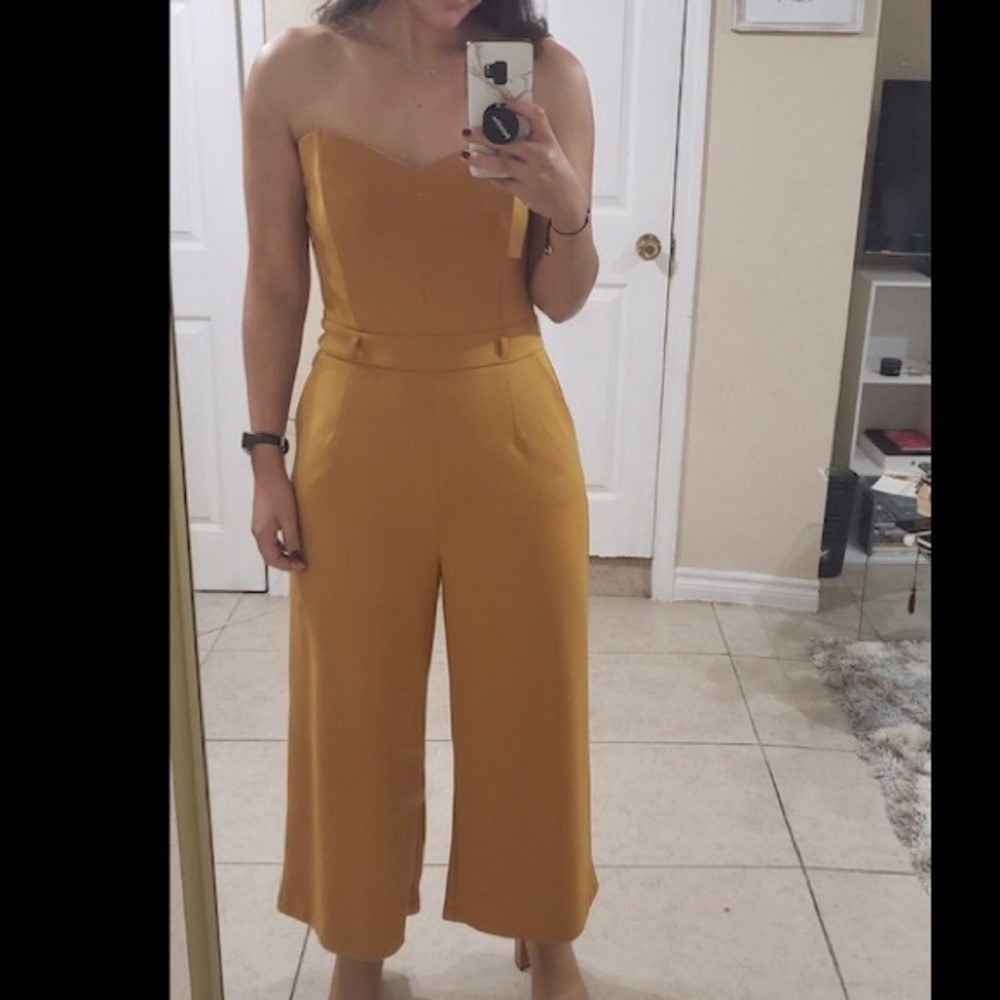 Strapless mustard color jumper🌞